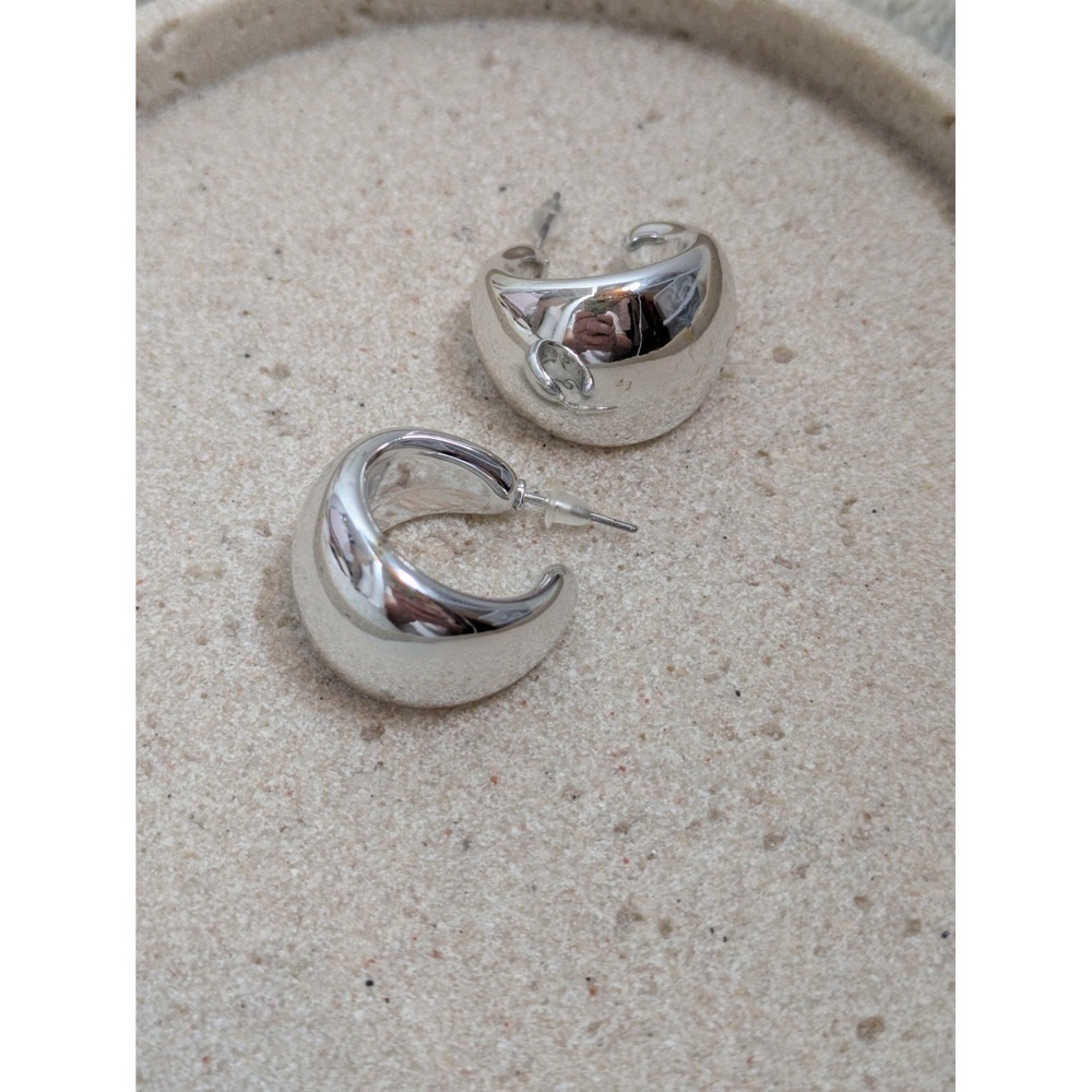 Chunky Hoop Earrings In Sculptural Silver Tone Modernist Mirrored Glossy Glam